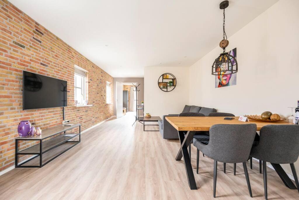 Gastsuite Foar Elkoar Hilaard. Extérieur photo